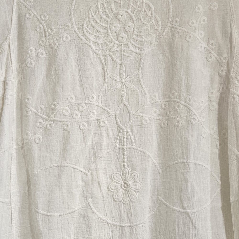 New Directions Cream Embroidered Blouse - Picture 4 of 5